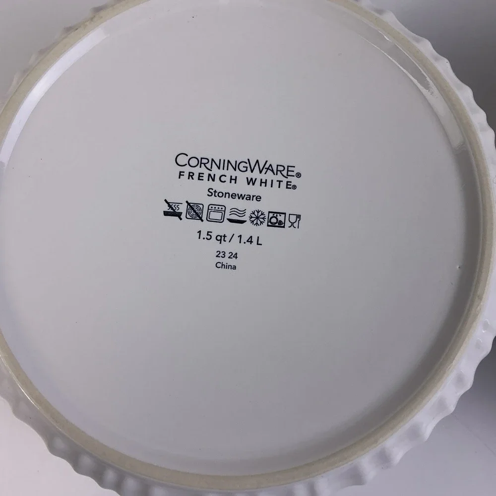 CorningWare French‎ White Stoneware Baking Dish Set 1.5 Qt 2.5 Qt Set of 2